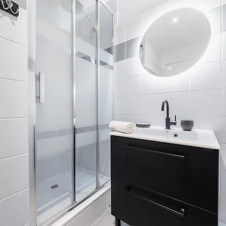 Service - Vue Sur Le Musee - 5 Apartment Paris